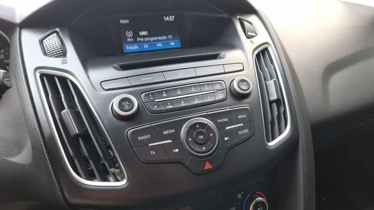 ford-focus-2017-diesel-1499cc