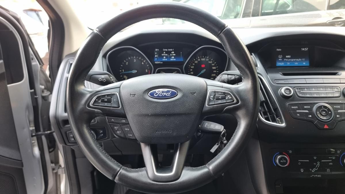 ford-focus-2017-diesel-1499cc
