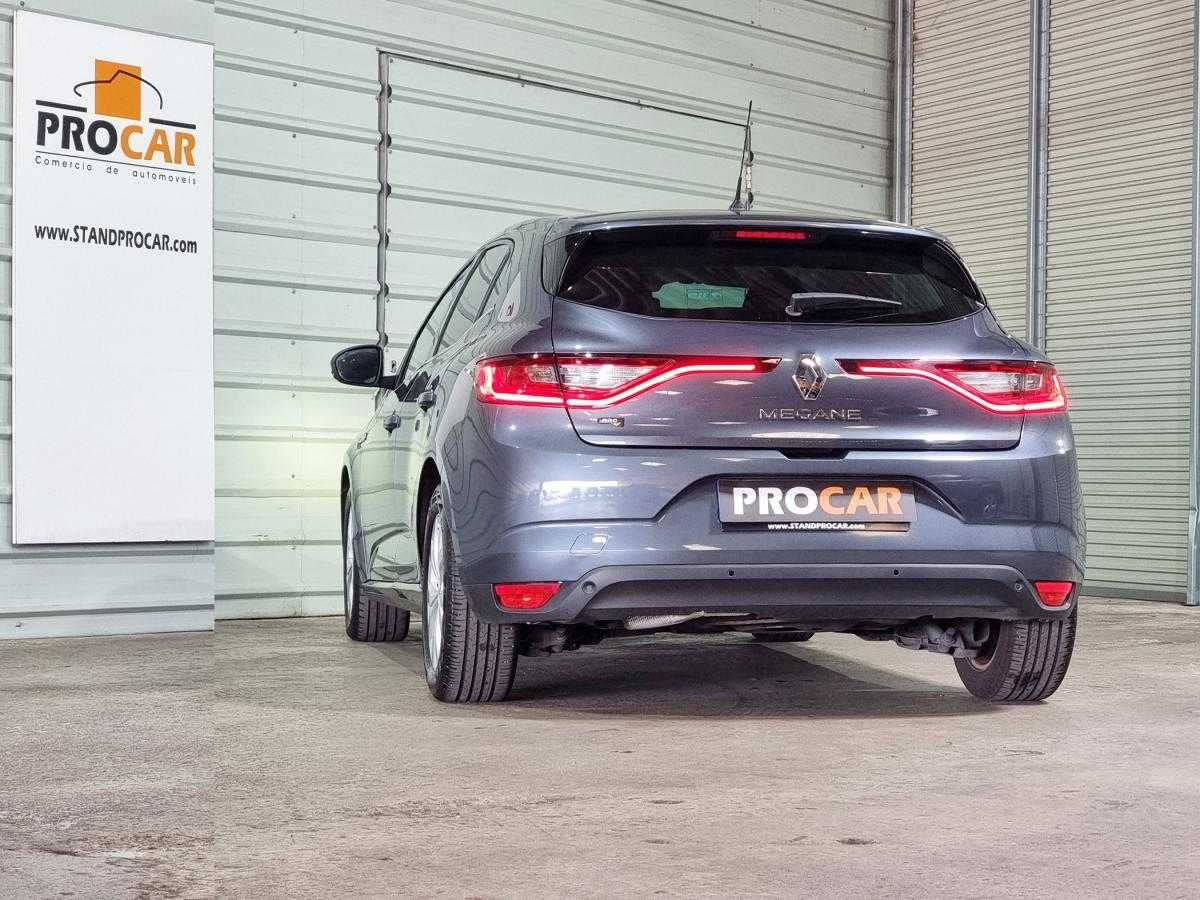 renault-megane-2019-diesel-1461cc