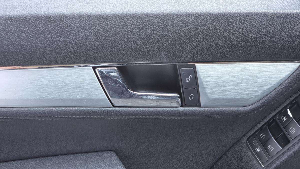 mercedes-benz-classe-c-2009-diesel-2143cc