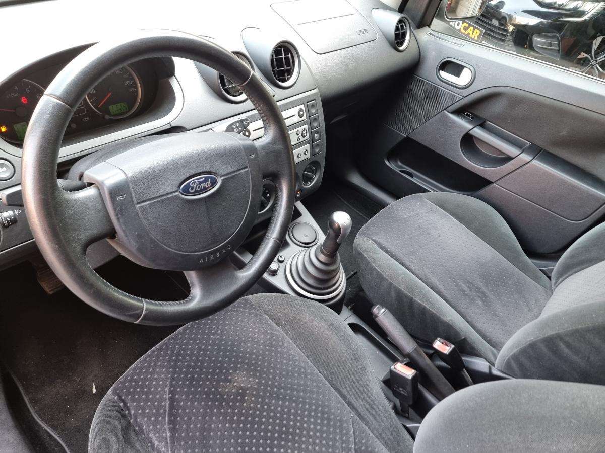 ford-fiesta-2005-gasolina-1242cc