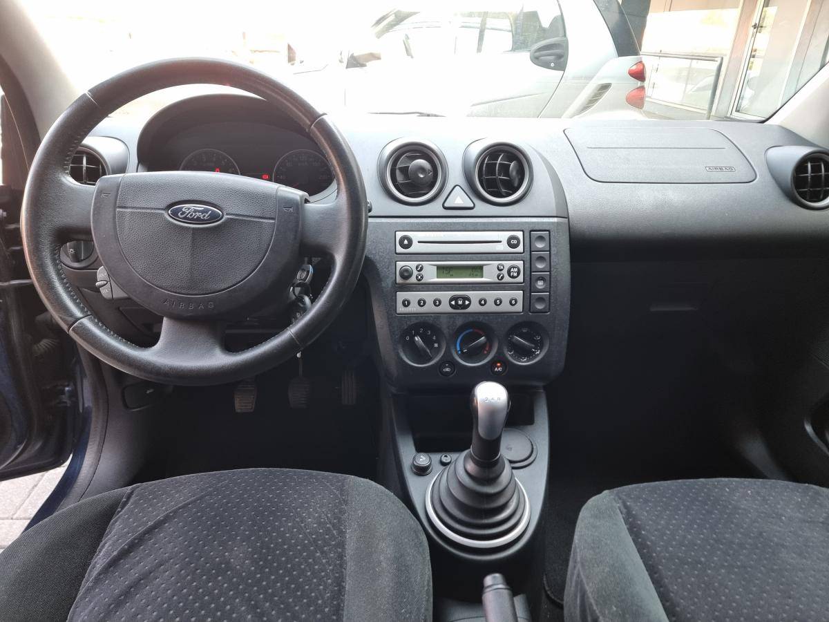 ford-fiesta-2005-gasolina-1242cc