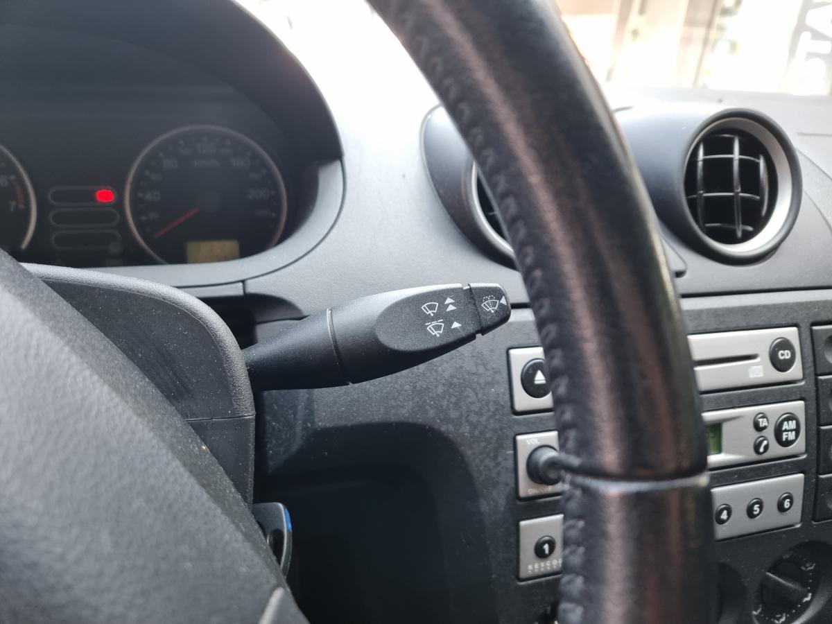 ford-fiesta-2005-gasolina-1242cc