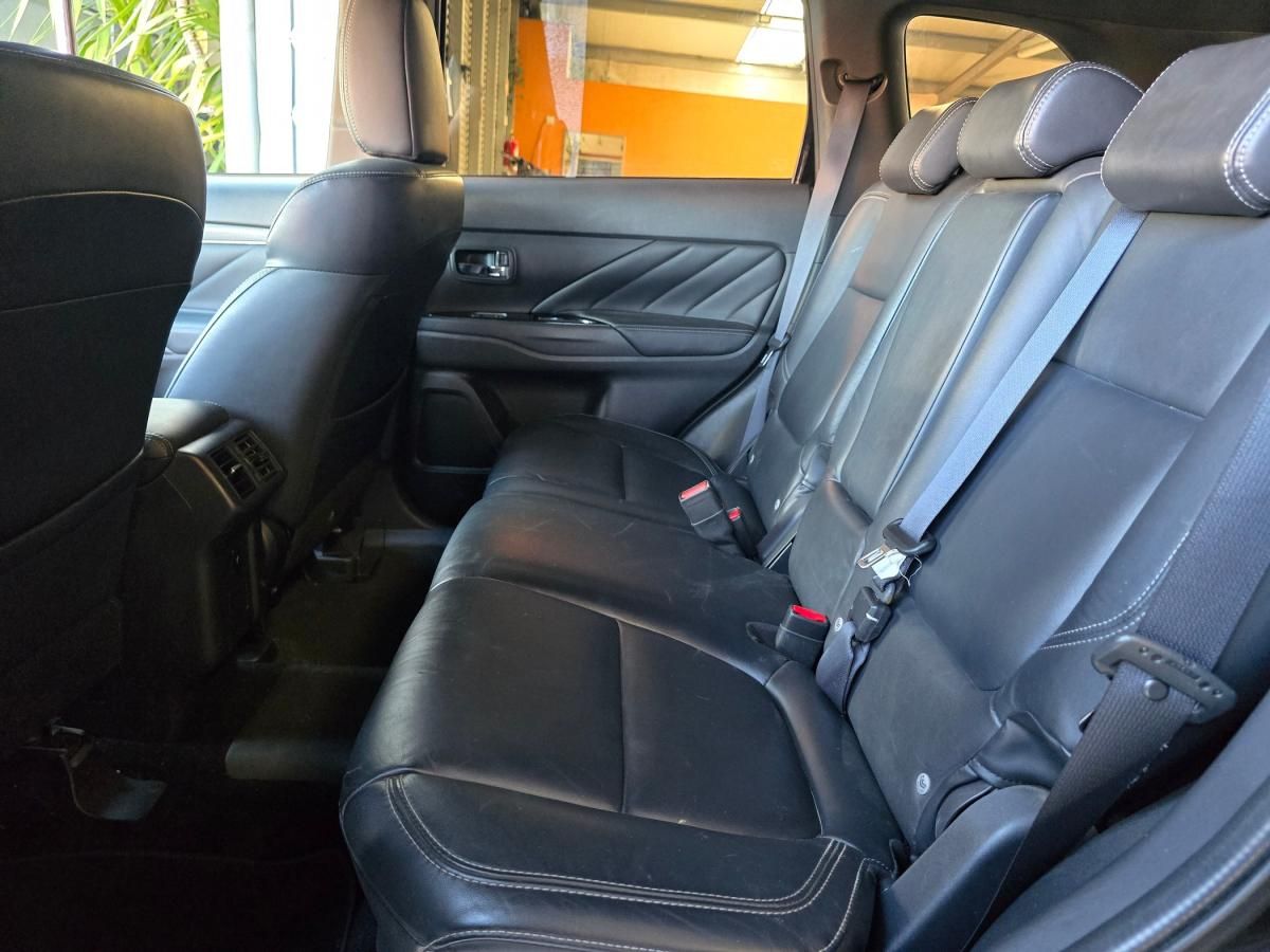 mitsubishi-outlander-2019-hibrido-a-gasolina-2360cc