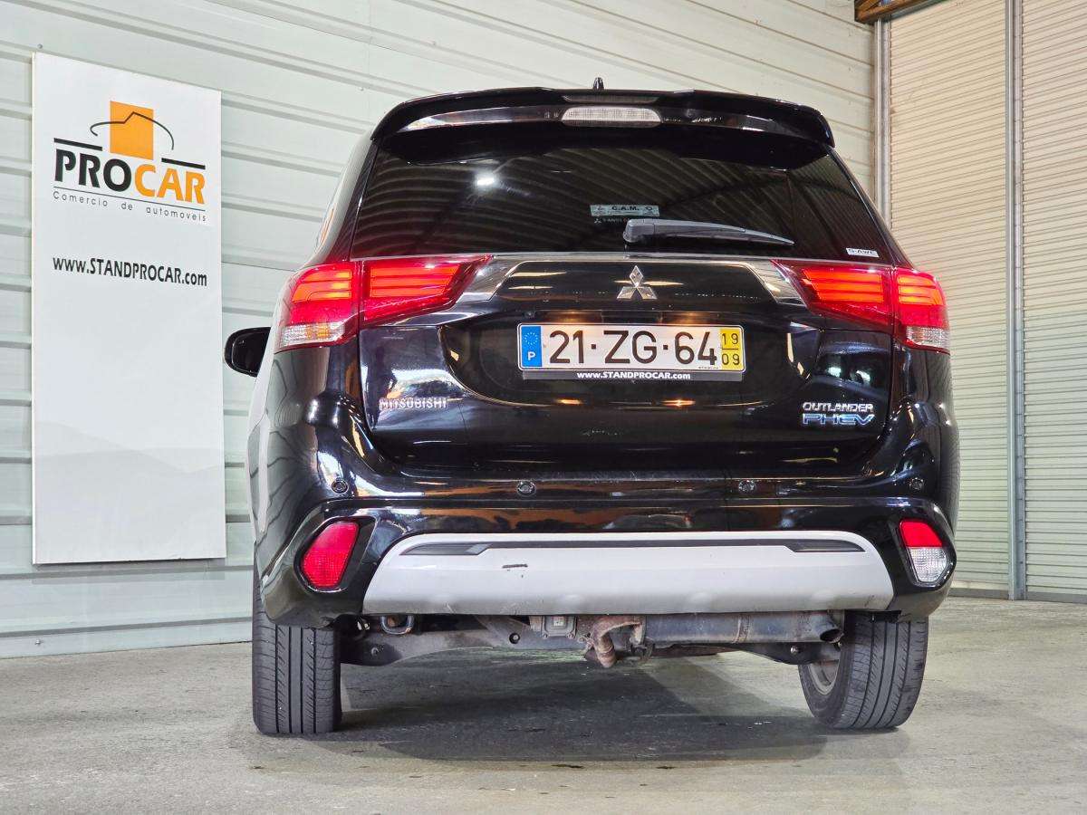 mitsubishi-outlander-2019-hibrido-a-gasolina-2360cc