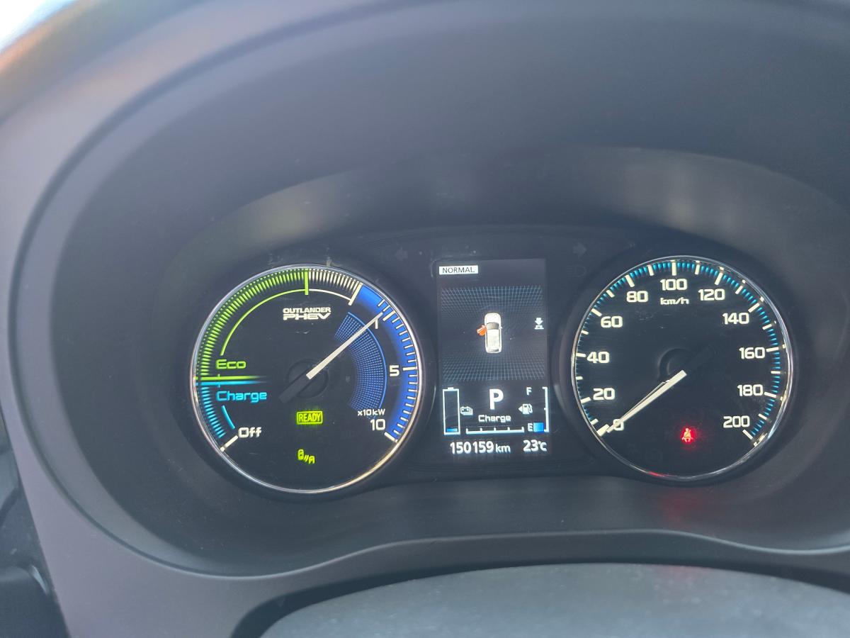 mitsubishi-outlander-2019-hibrido-a-gasolina-2360cc