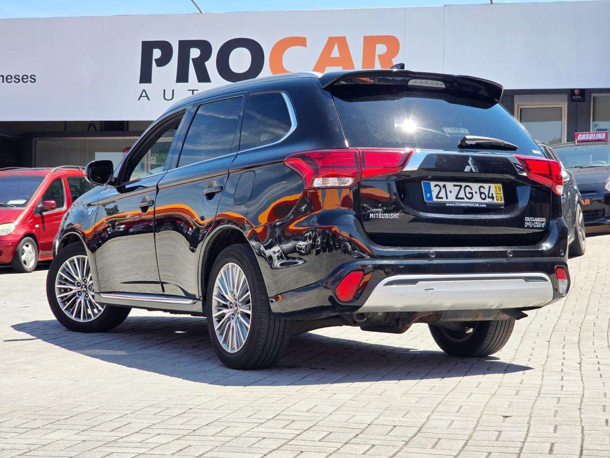 mitsubishi-outlander-2019-hibrido-a-gasolina-2360cc