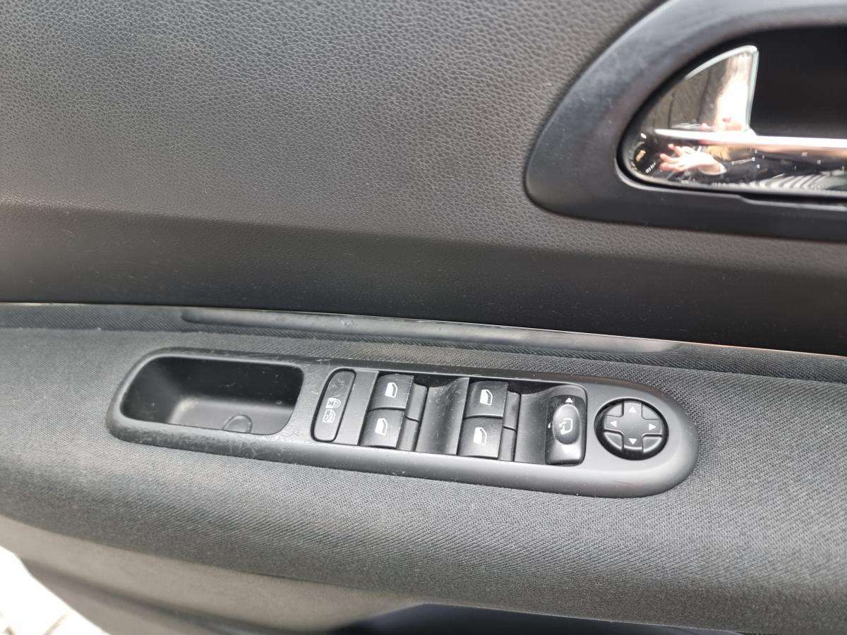 peugeot-3008-2014-diesel-1560cc