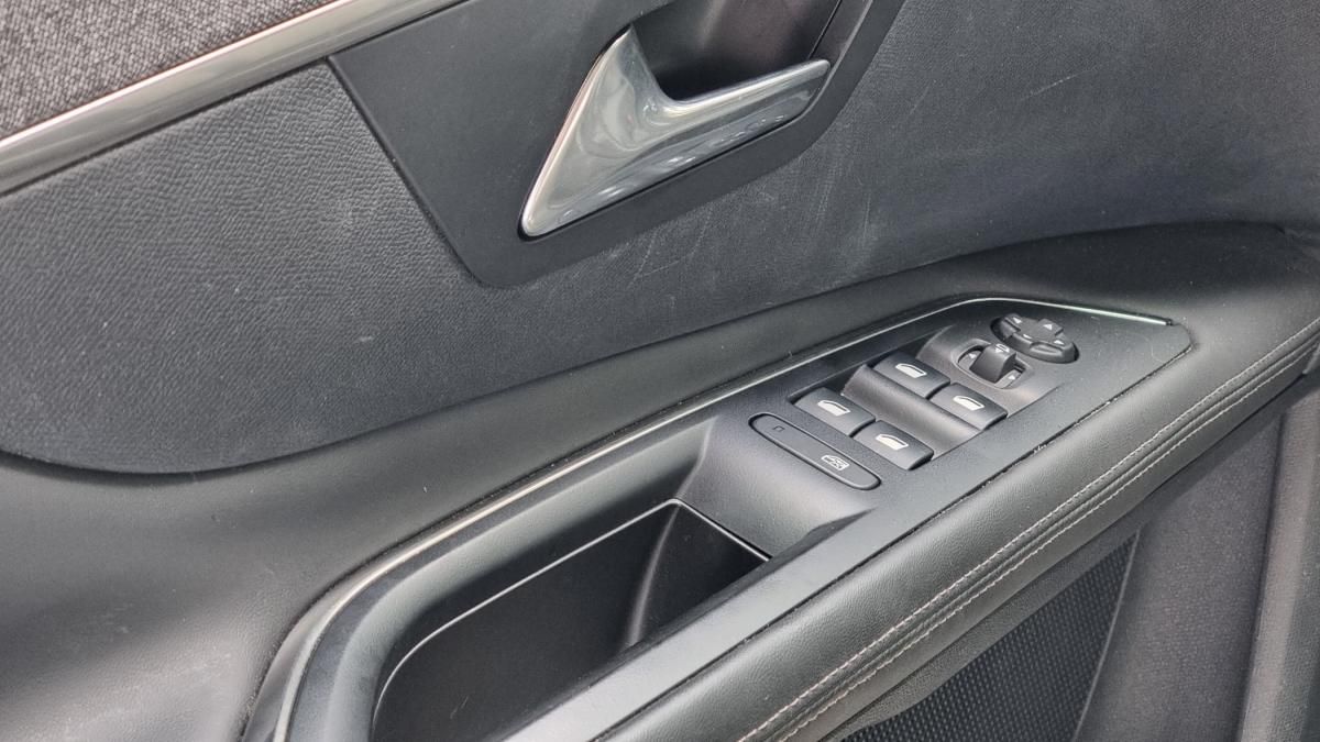 peugeot-3008-2016-diesel-1560cc