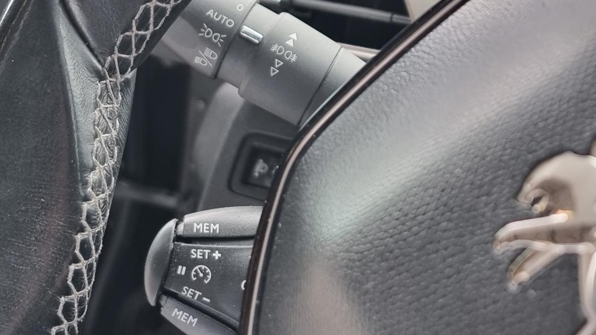 peugeot-3008-2016-diesel-1560cc