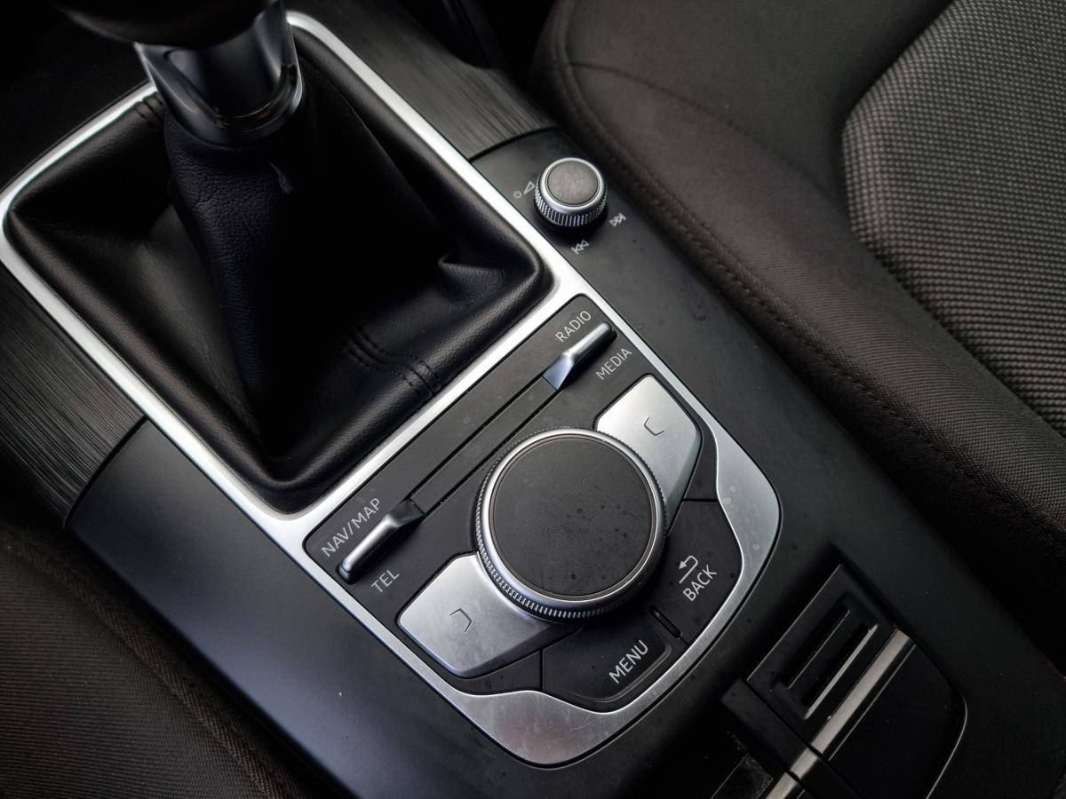 audi-a3-sportback-2017-diesel-1598cc