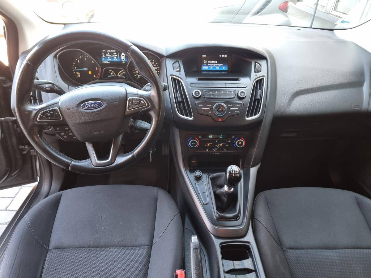 ford-focus-sw-2017-diesel-1499cc