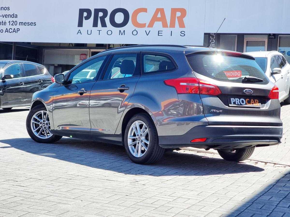 ford-focus-sw-2017-diesel-1499cc