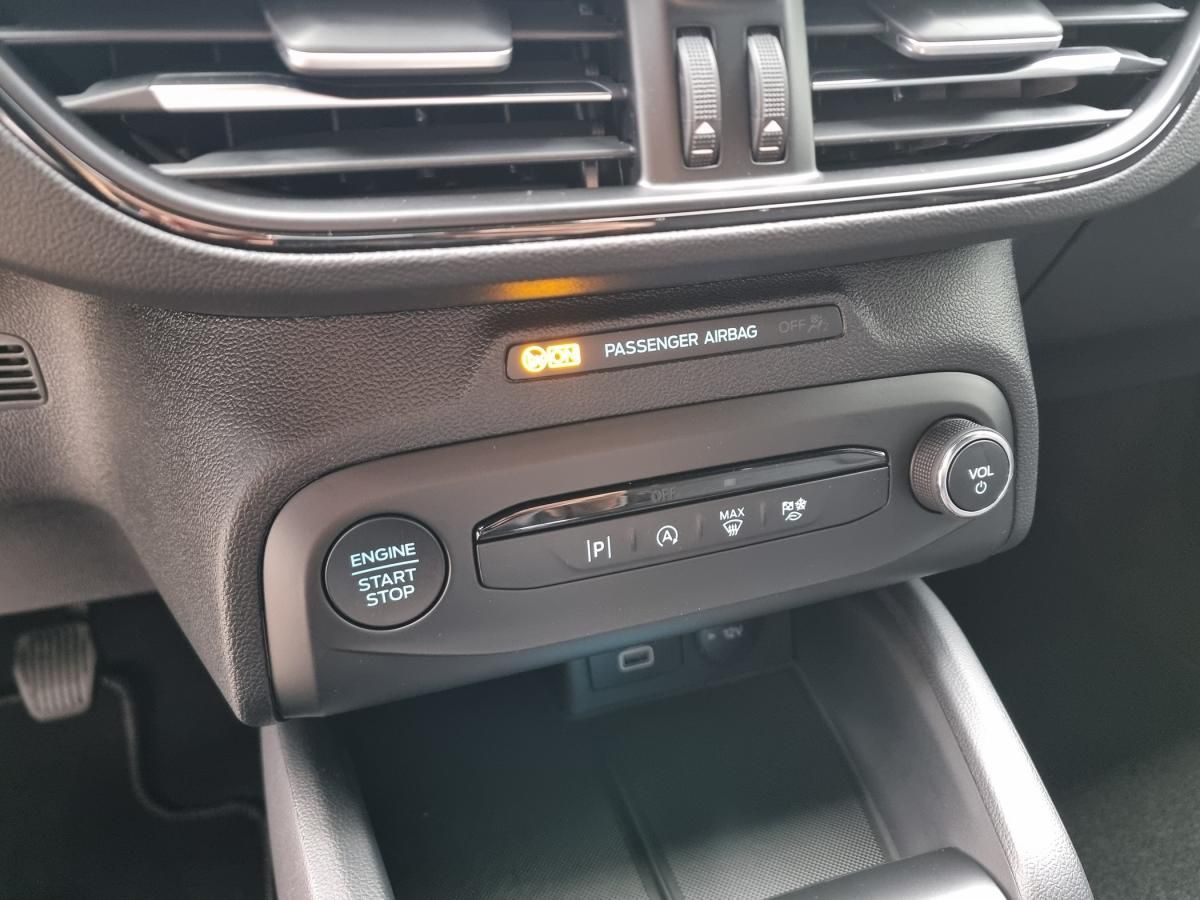 ford-focus-2025-gasolina-998cc