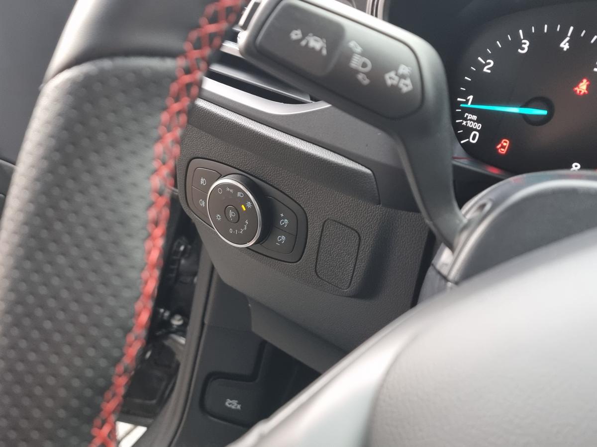 ford-focus-2025-gasolina-998cc