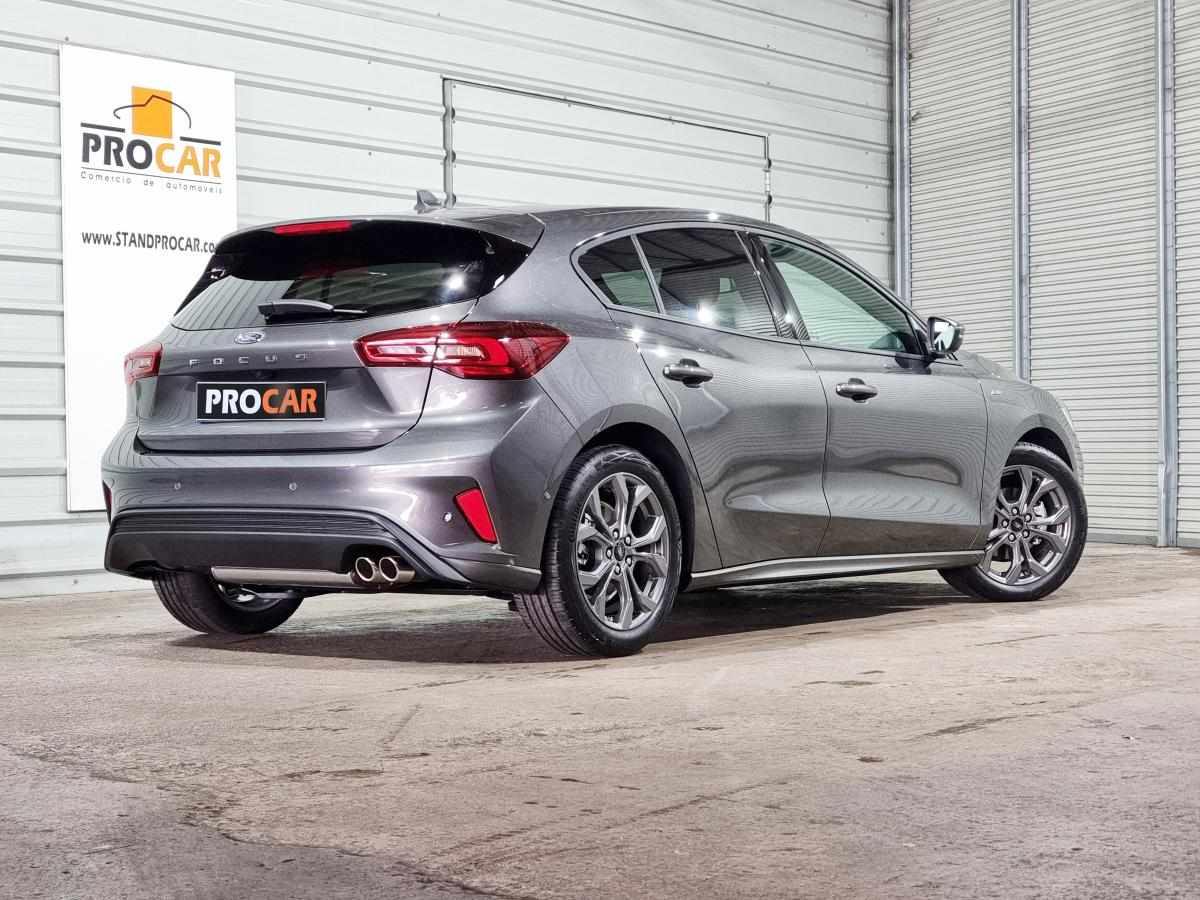 ford-focus-2025-gasolina-998cc