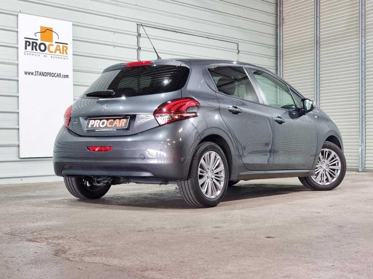 peugeot-208-2016-gasolina-1199cc