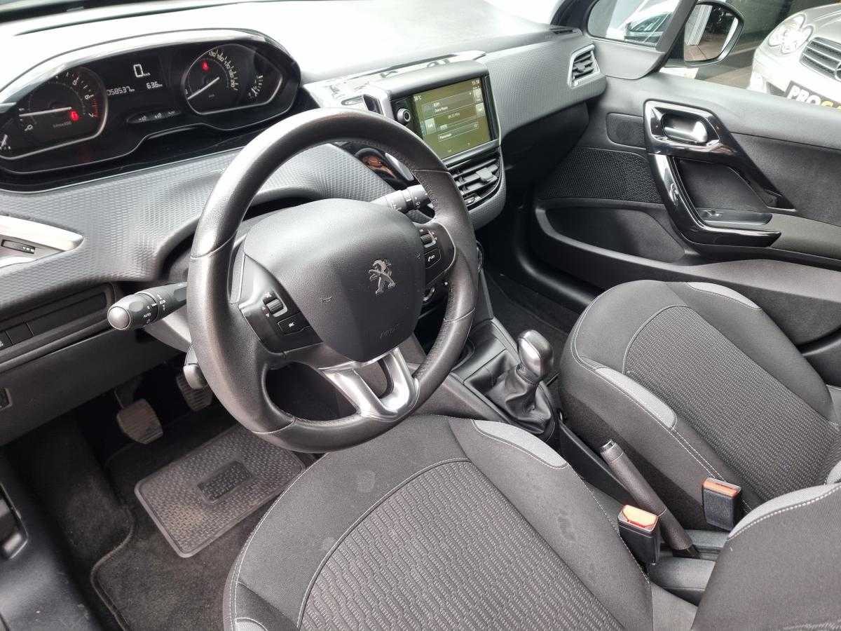 peugeot-208-2016-gasolina-1199cc