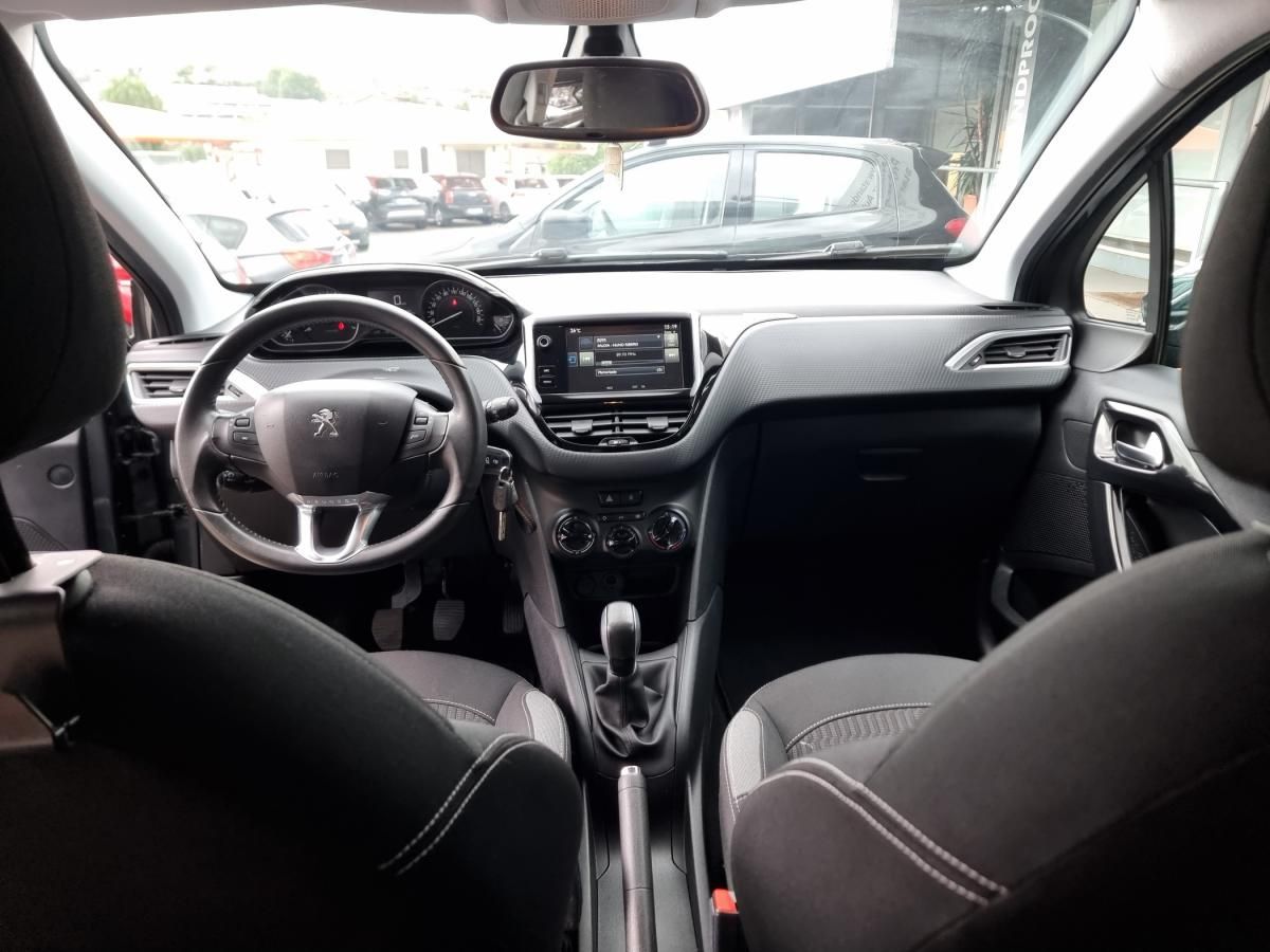 peugeot-208-2016-gasolina-1199cc