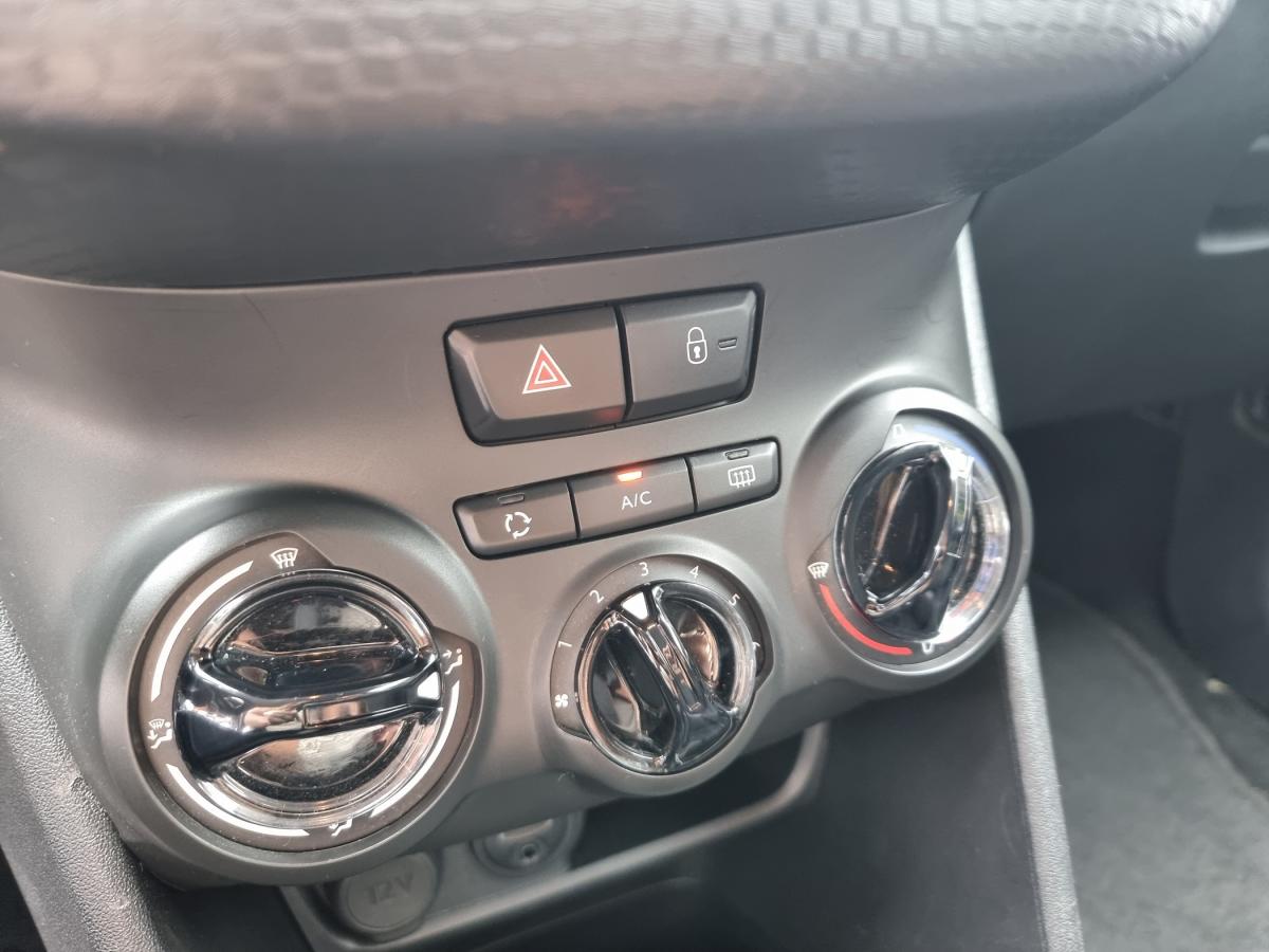 peugeot-208-2016-gasolina-1199cc