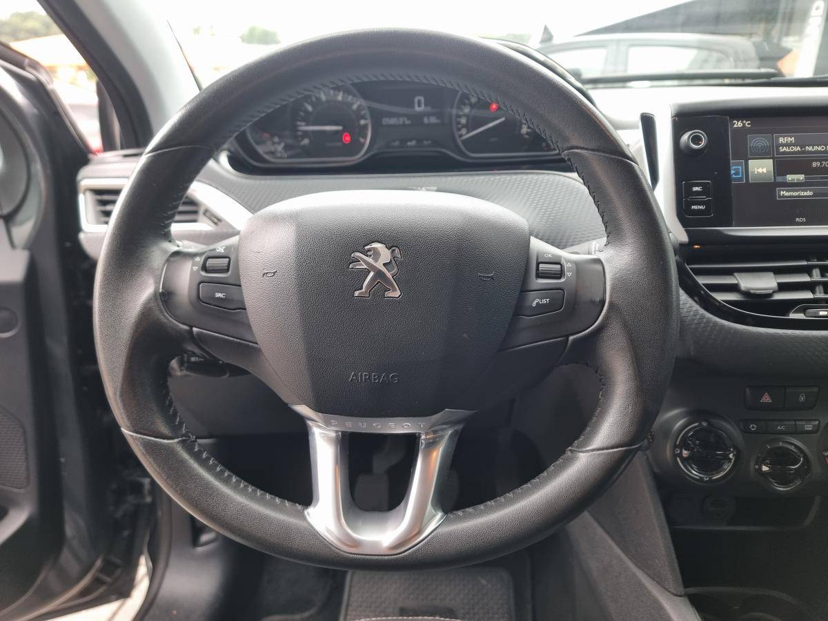 peugeot-208-2016-gasolina-1199cc