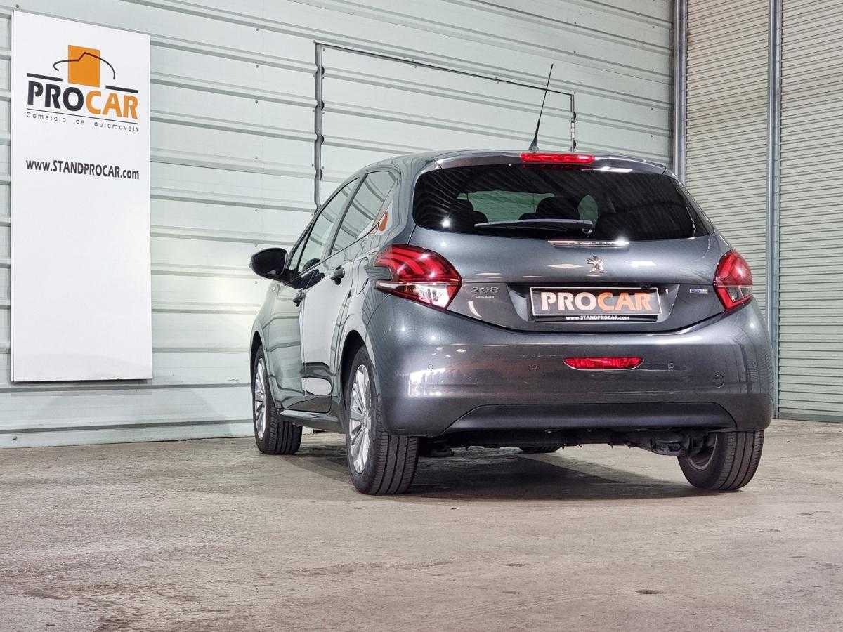peugeot-208-2016-gasolina-1199cc
