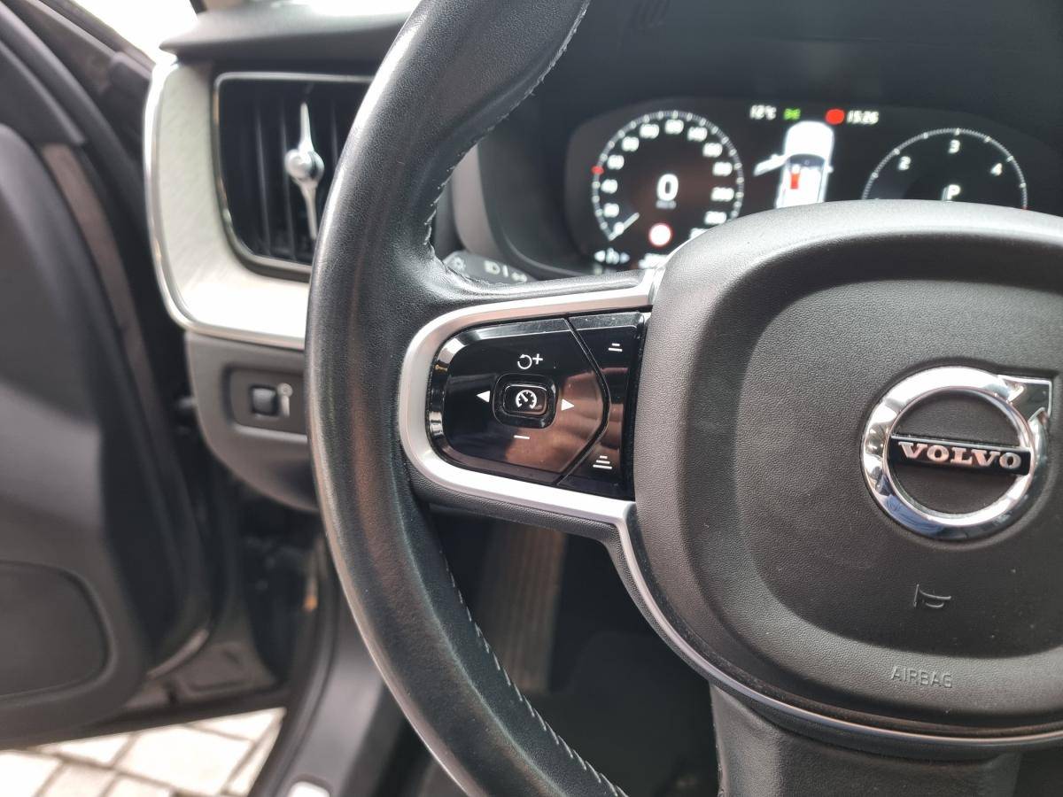 volvo-xc60-2018-diesel-1969cc