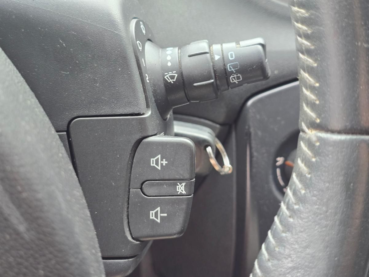 renault-clio-sport-tourer-2011-diesel-1461cc