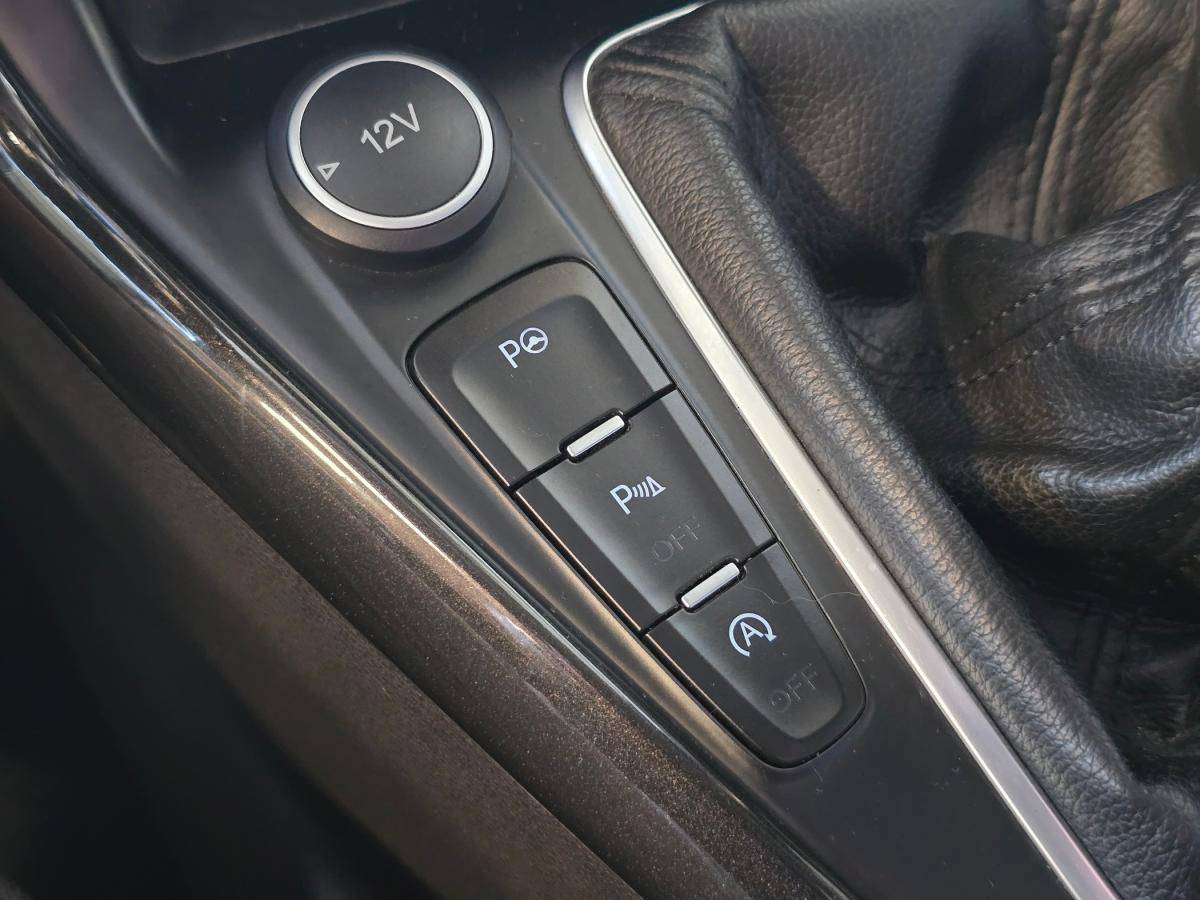 ford-focus-sw-2015-gasolina-998cc