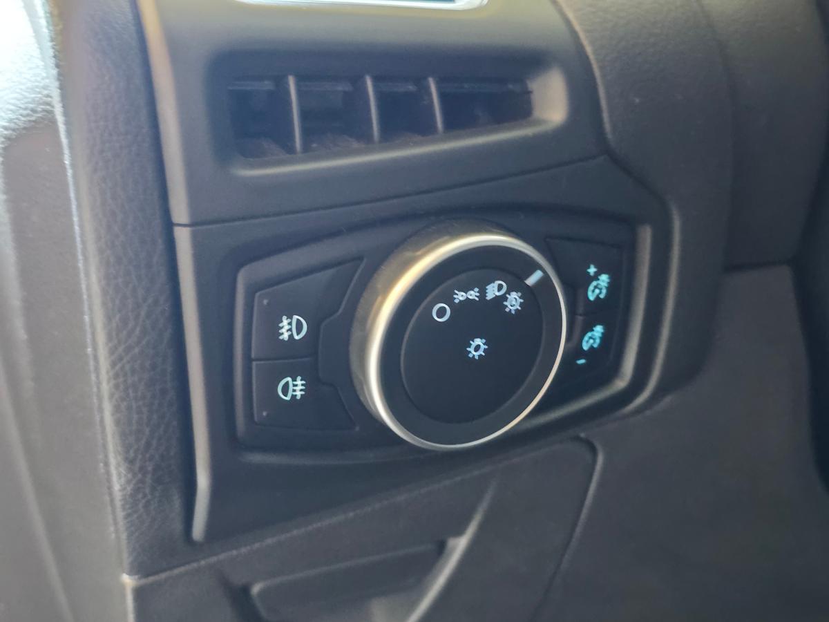 ford-focus-sw-2015-gasolina-998cc