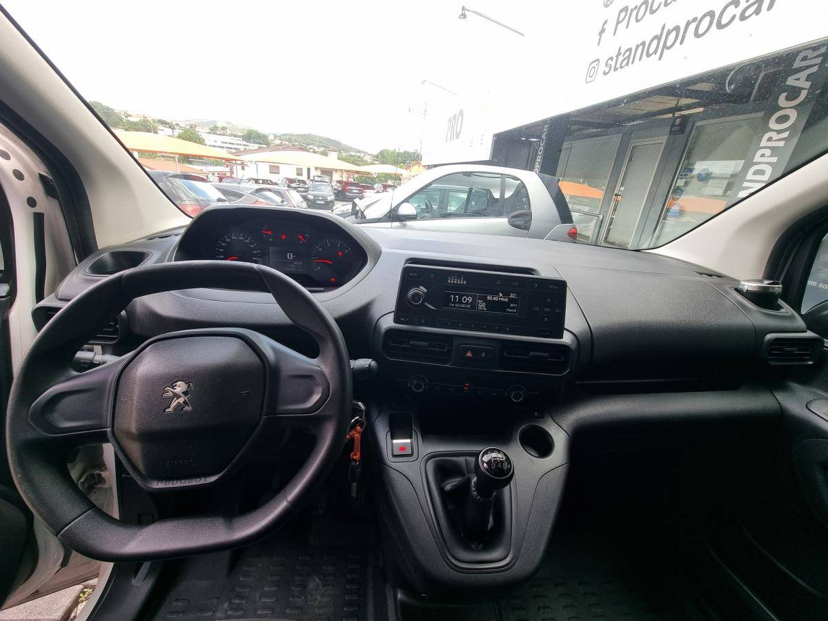 peugeot-partner-2019-diesel-1560cc