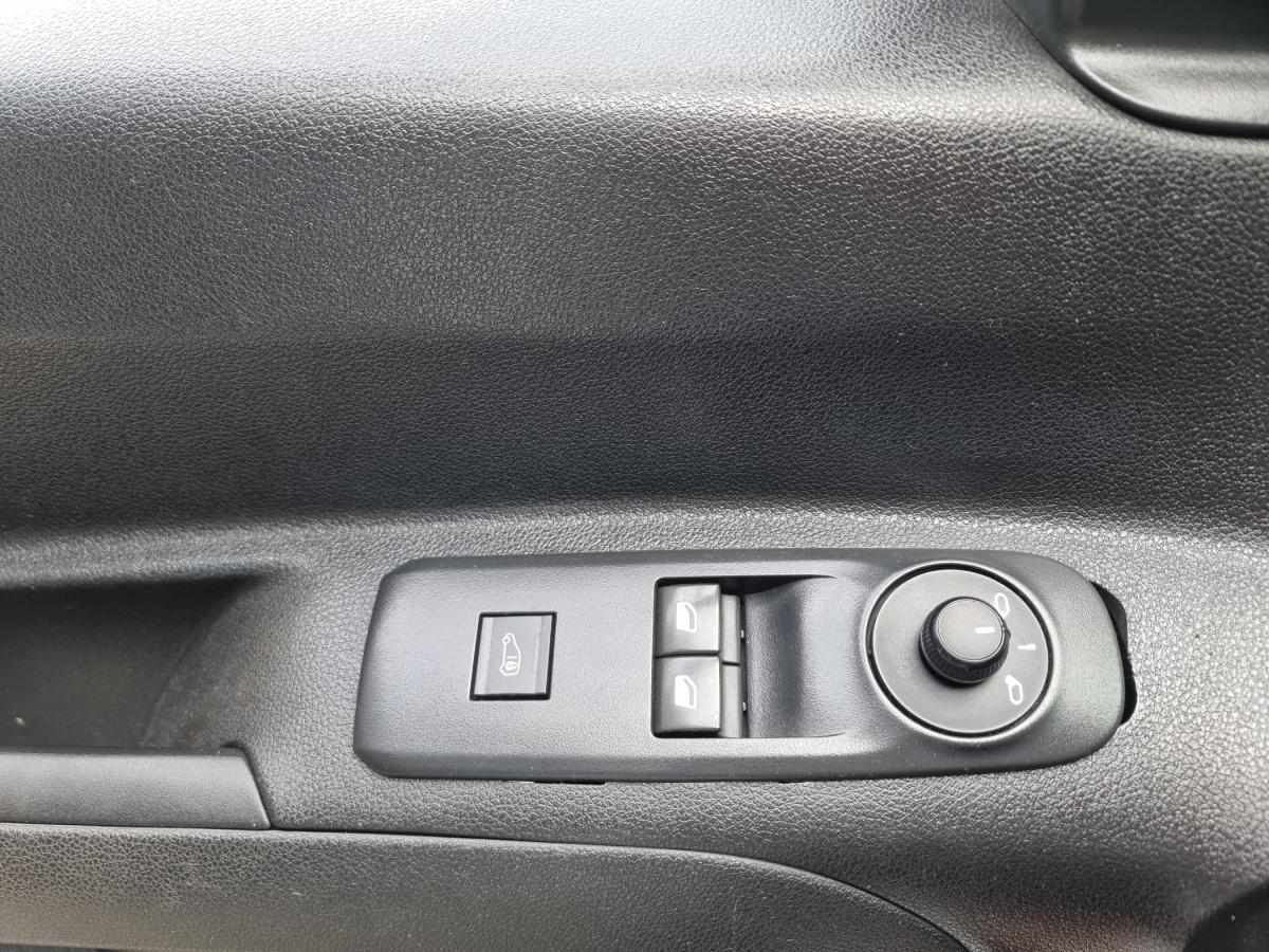 peugeot-partner-2019-diesel-1560cc