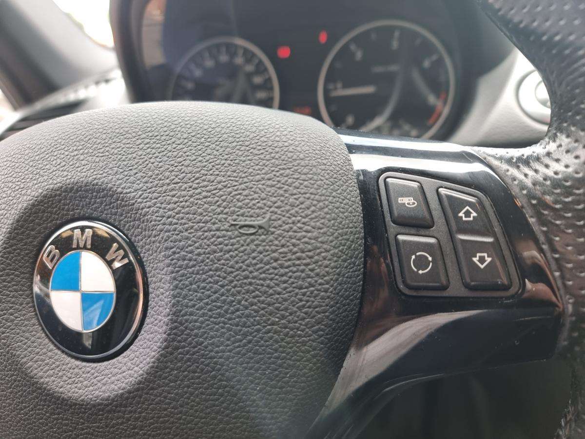 bmw-serie-1-2011-diesel-1995cc