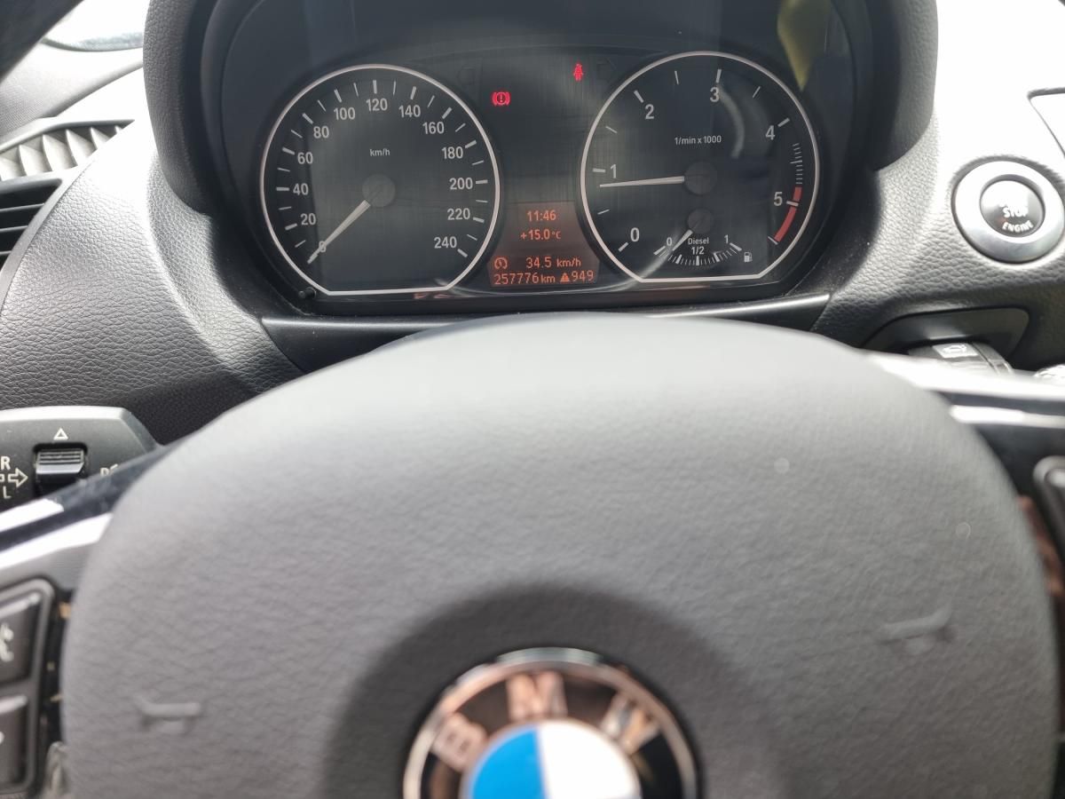 bmw-serie-1-2011-diesel-1995cc