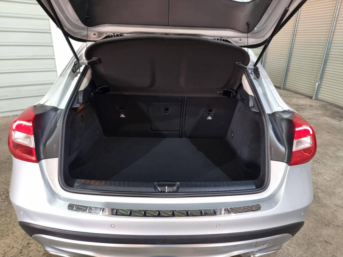 mercedes-benz-gla-2015-diesel-1461cc