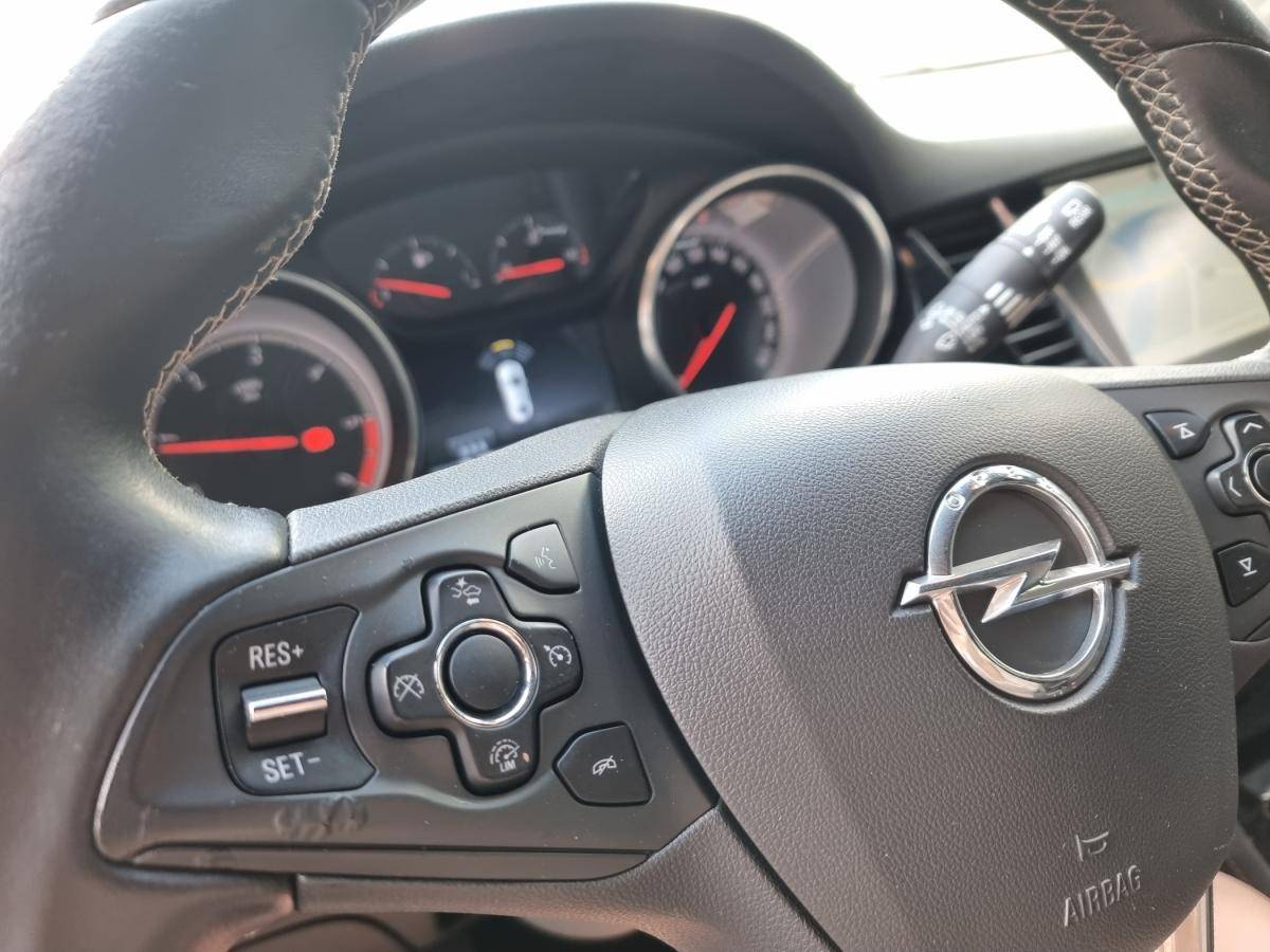 opel-astra-sport-tourer-2016-diesel-1598cc