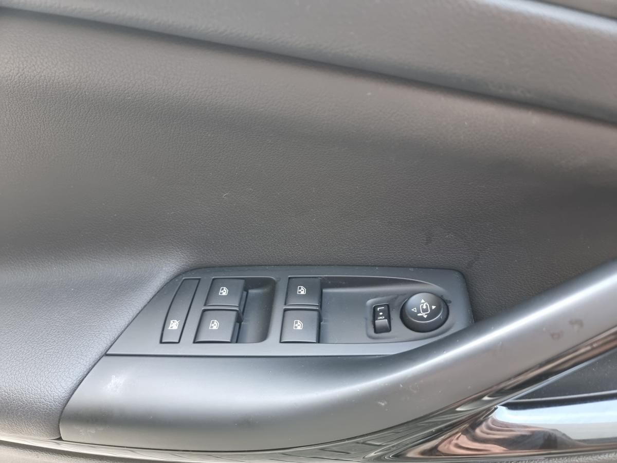 opel-astra-sport-tourer-2016-diesel-1598cc