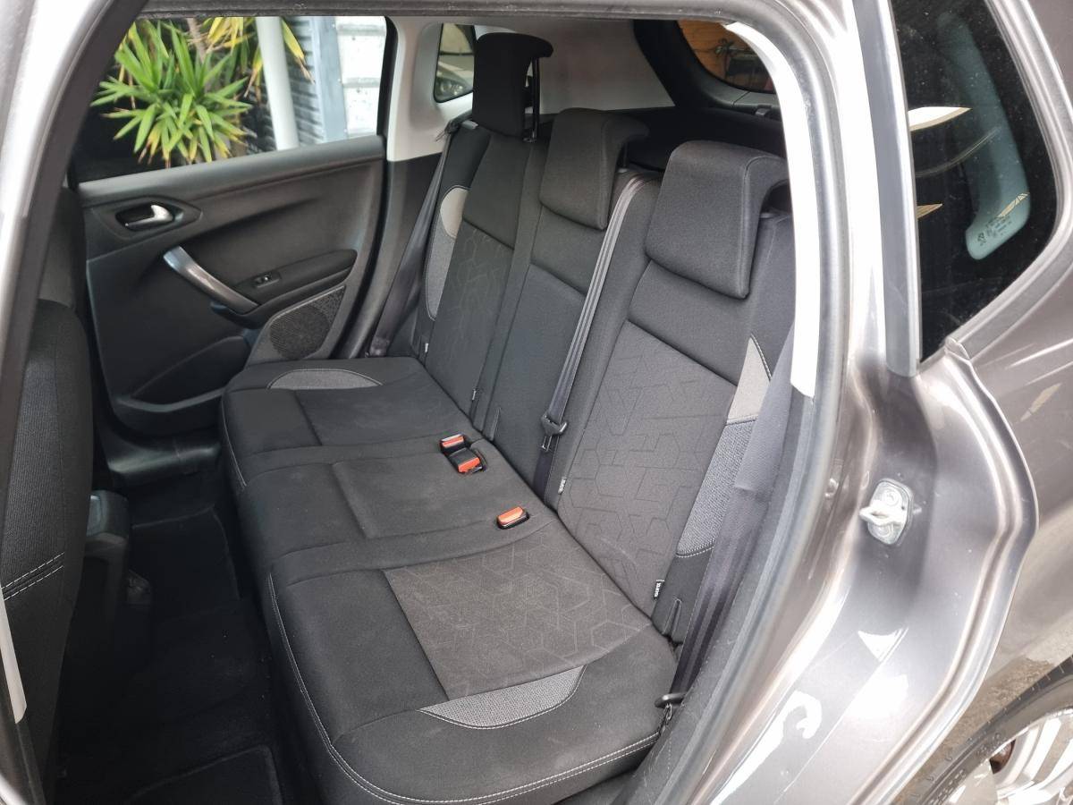 peugeot-2008-2017-diesel-1560cc