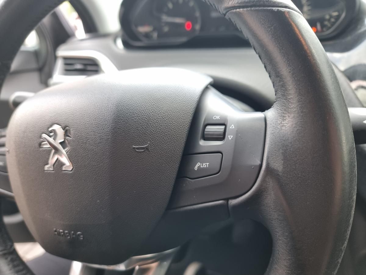 peugeot-2008-2017-diesel-1560cc