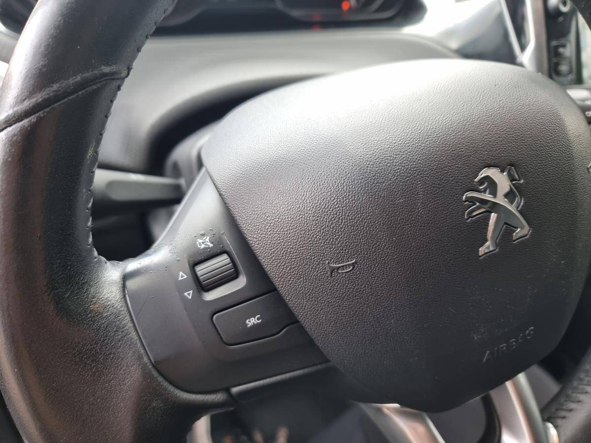 peugeot-2008-2017-diesel-1560cc