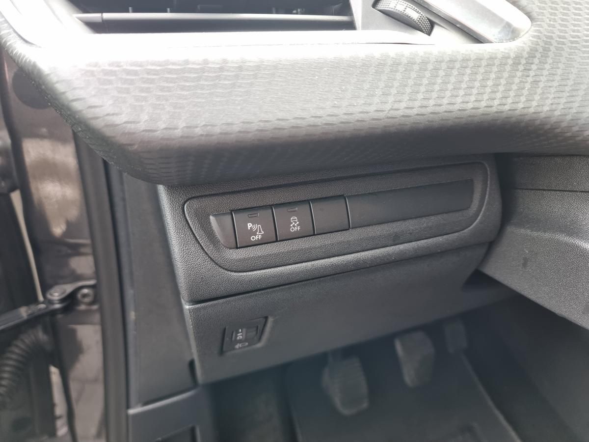 peugeot-2008-2017-diesel-1560cc