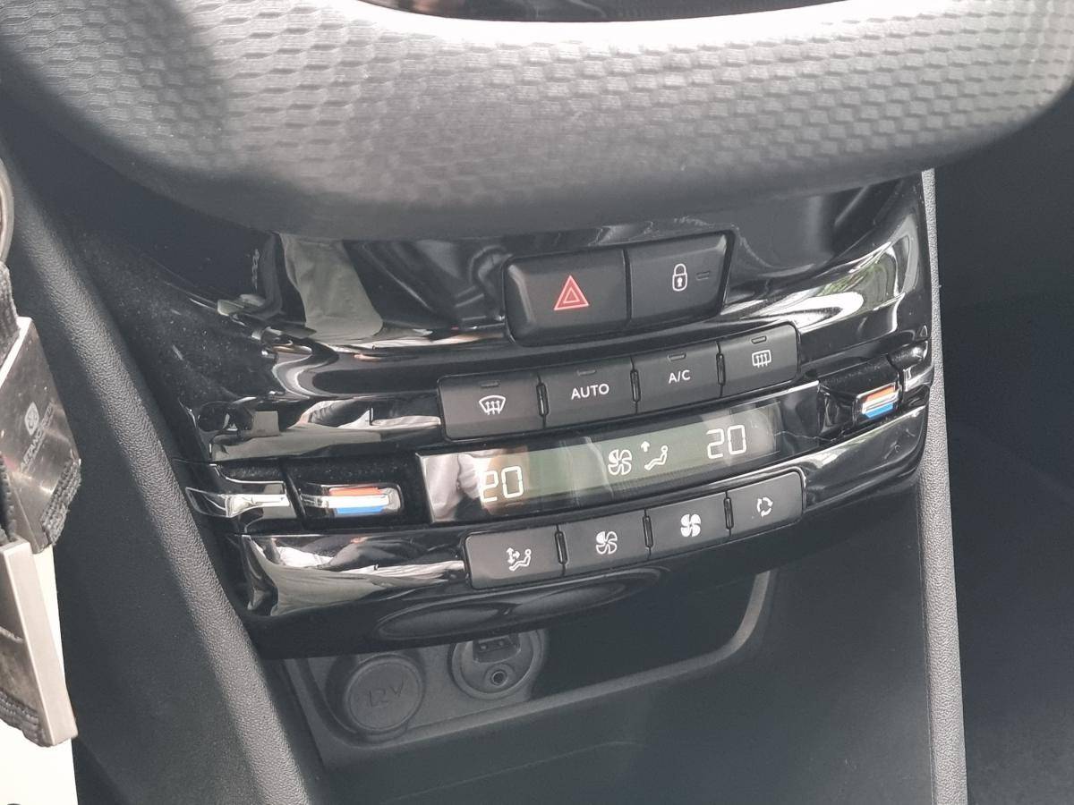 peugeot-2008-2017-gasolina-1199cc