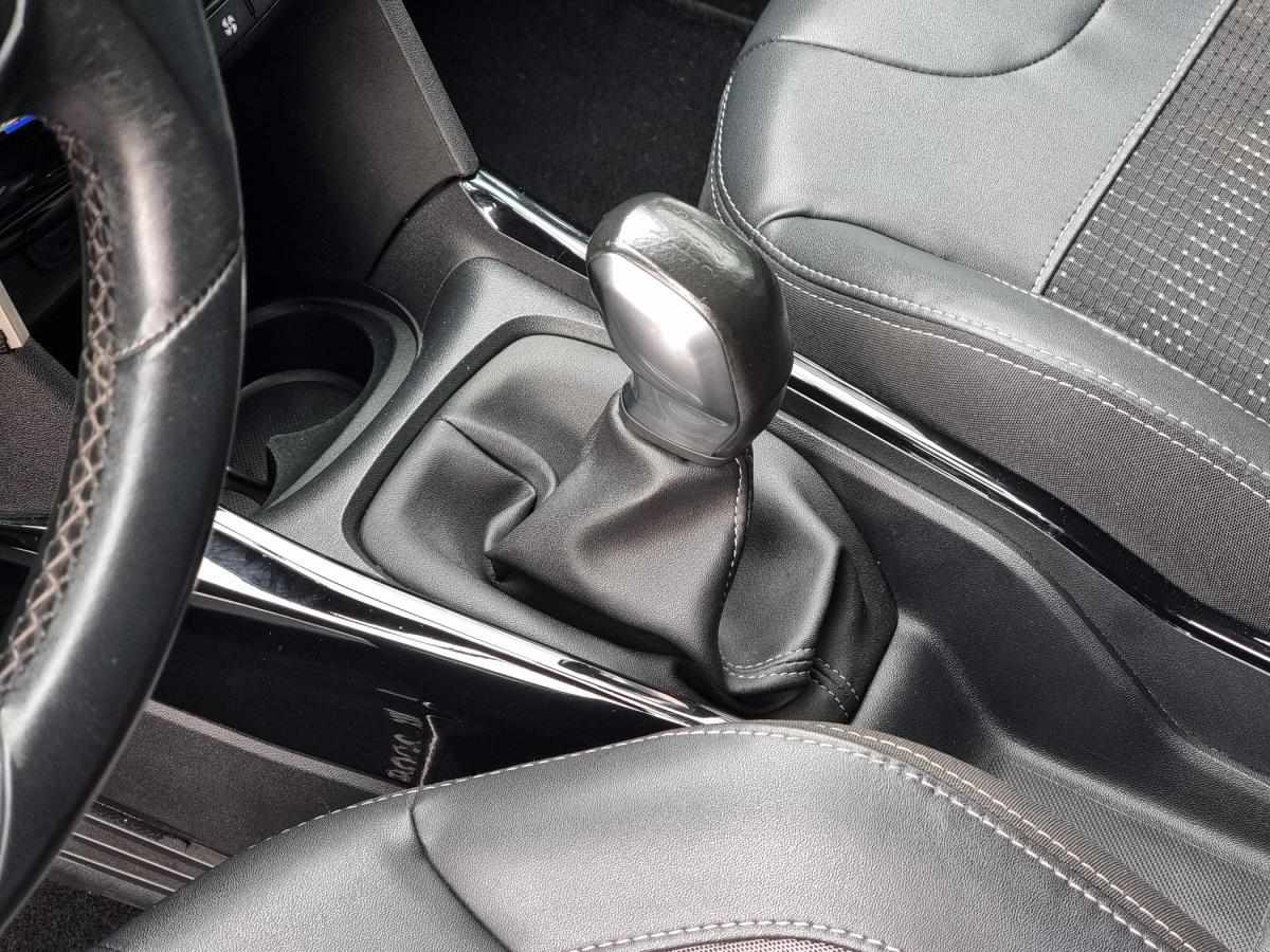 peugeot-2008-2017-gasolina-1199cc