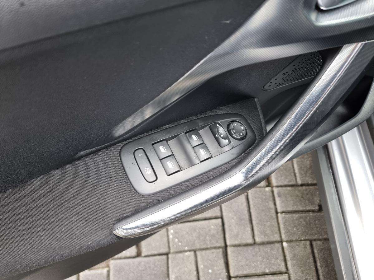 peugeot-2008-2017-gasolina-1199cc