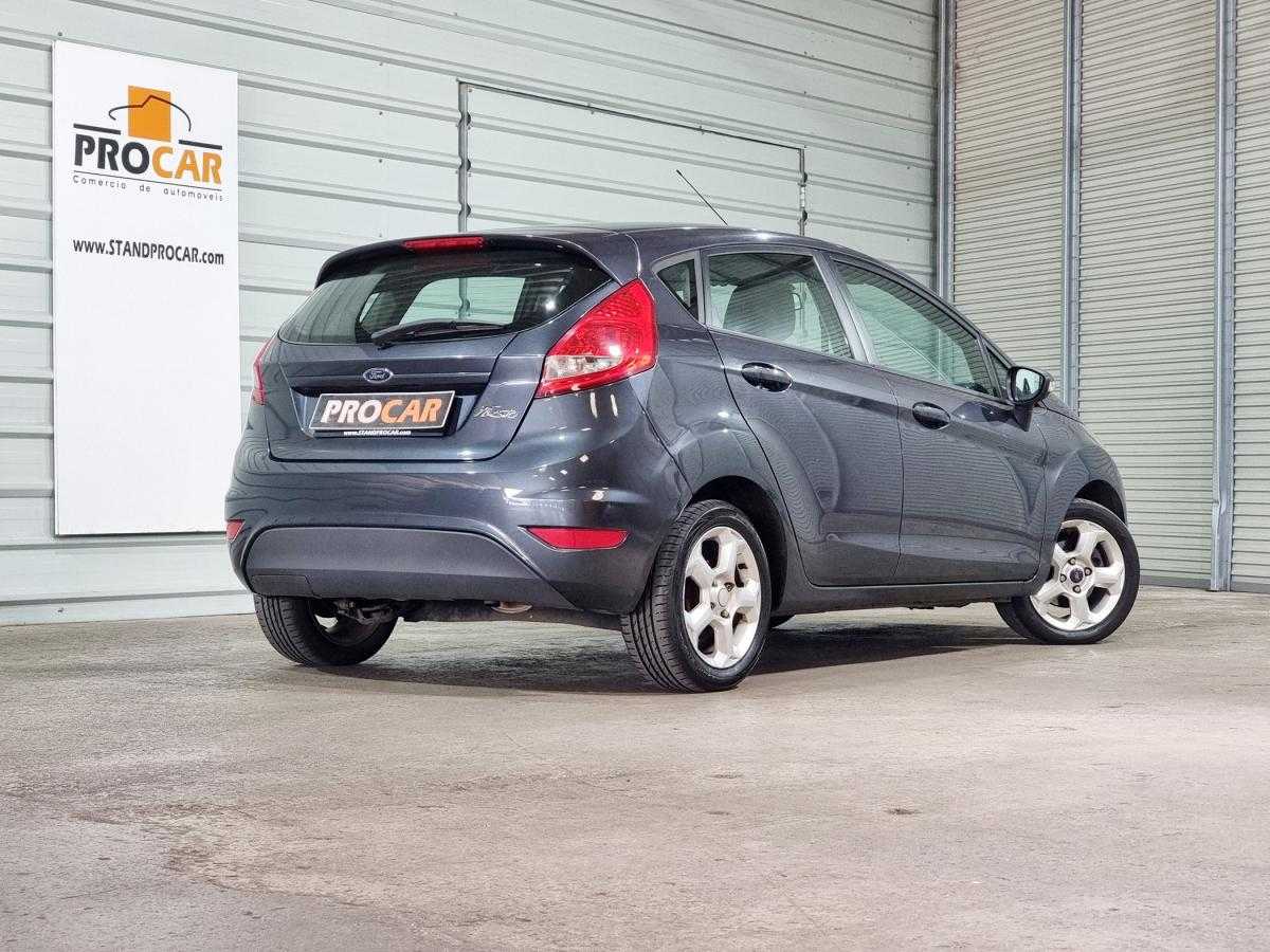 ford-fiesta-2010-gasolina-1242cc
