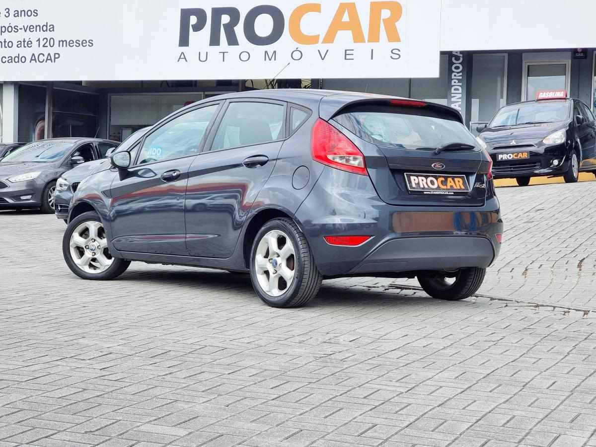 ford-fiesta-2010-gasolina-1242cc