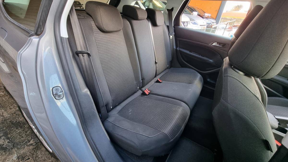 peugeot-308-sw-2018-diesel-1499cc