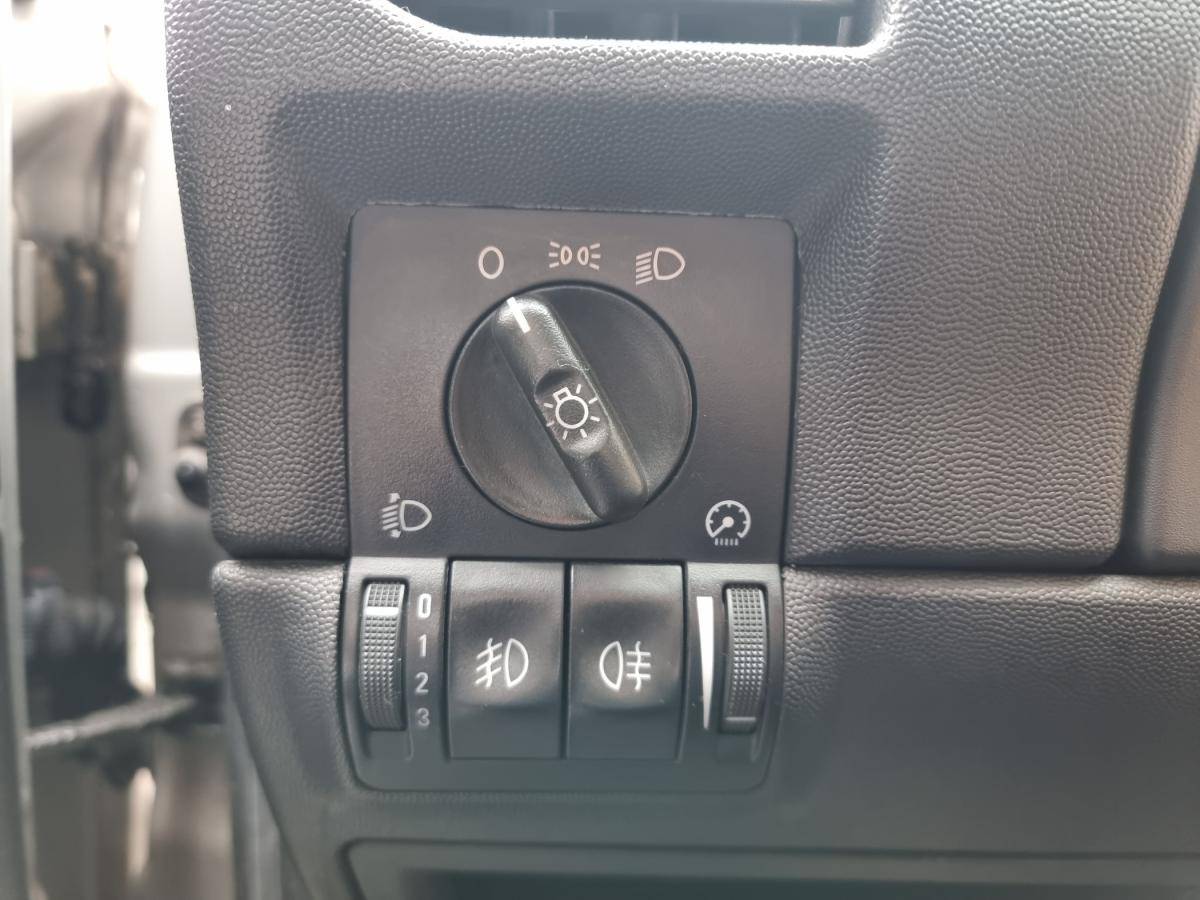 opel-corsa-2003-gasolina-973cc