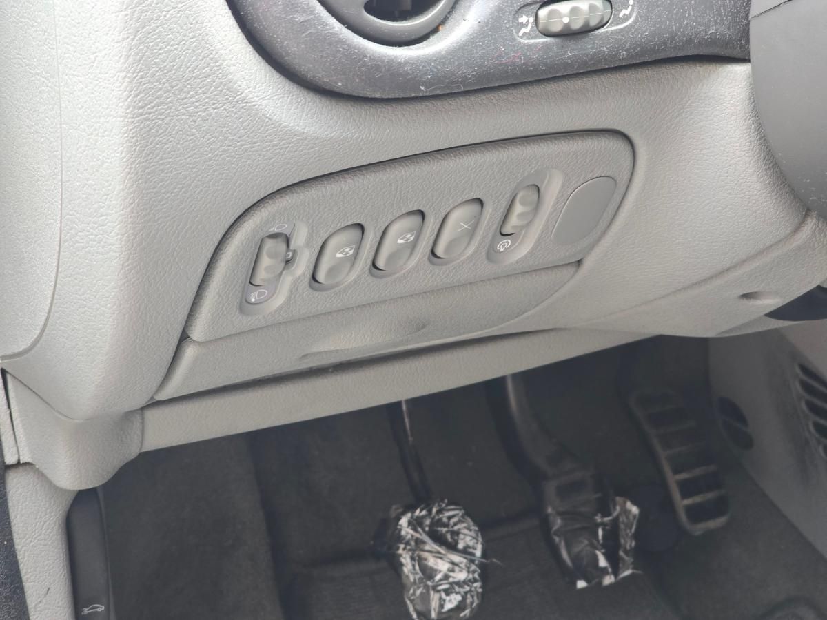 renault-scenic-2001-gasolina-1390cc