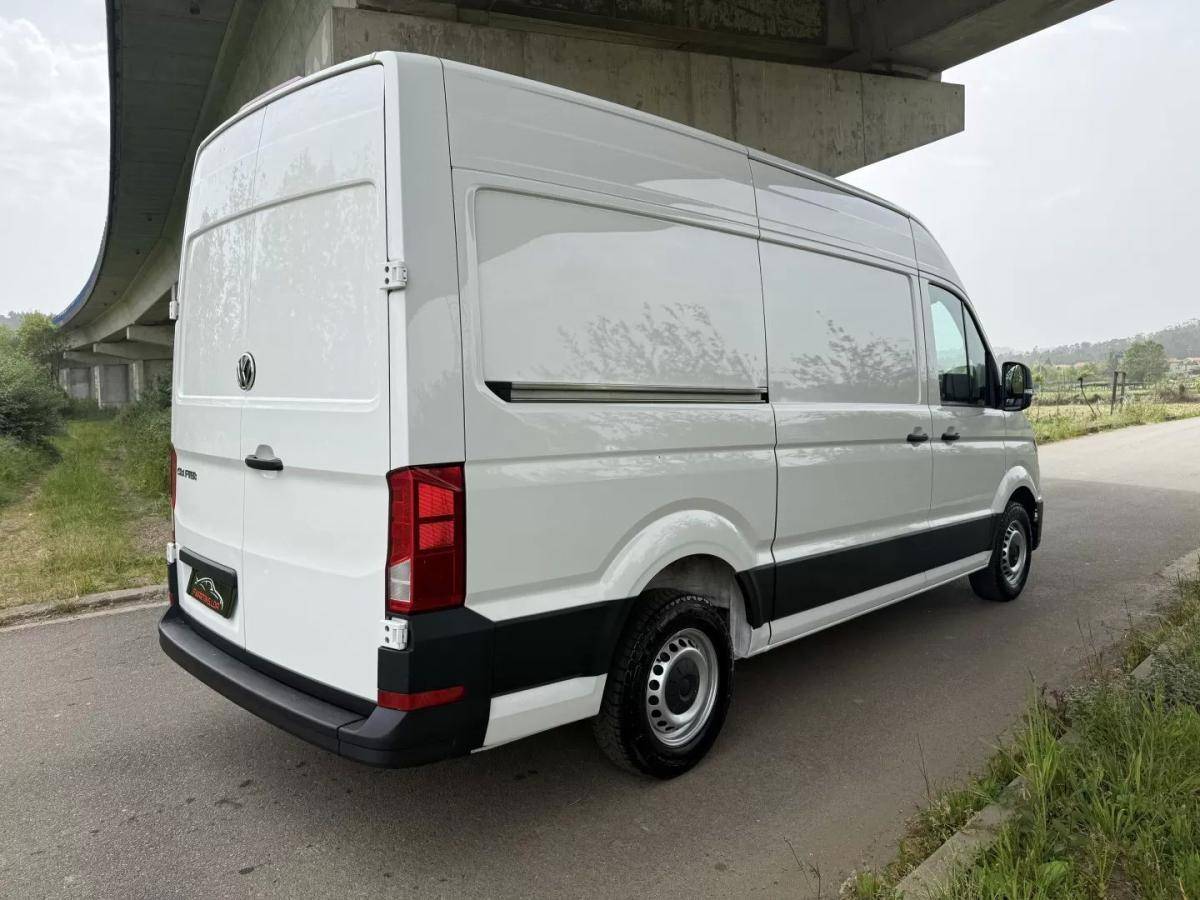 volkswagen-crafter-2022-diesel-2000cc